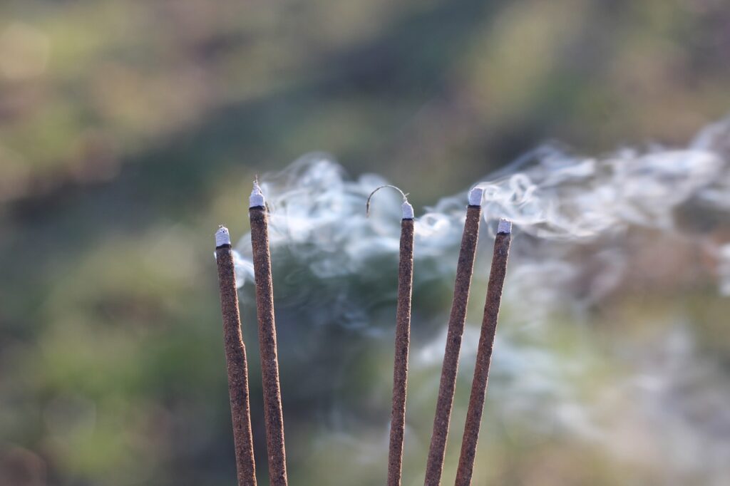 smoke, blow, incense-1943404.jpg